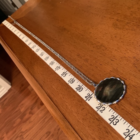 WHBM Abalone Pendant Necklace Silver Tone Metal - Picture 6 of 11